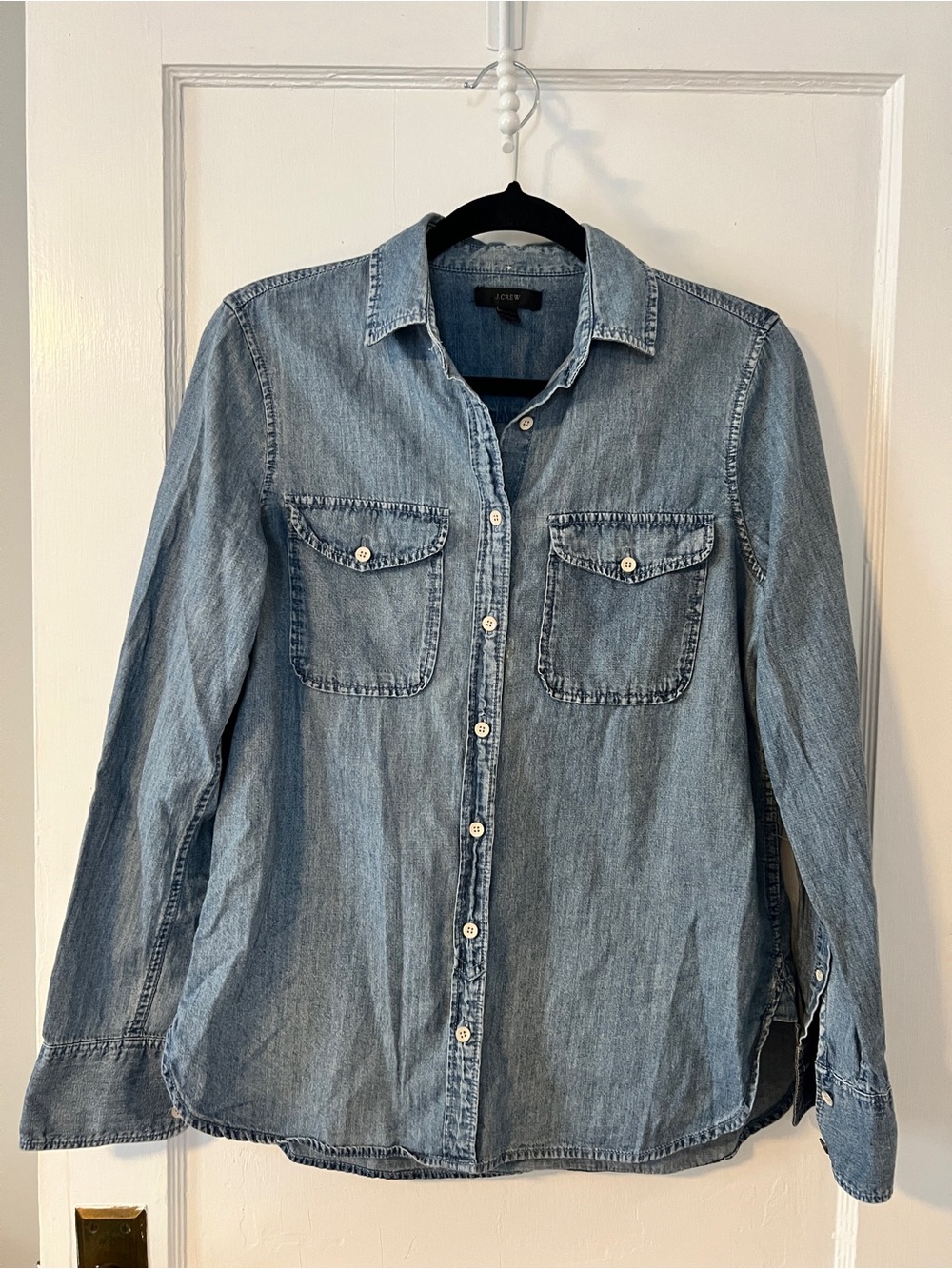 J.Crew Keeper Chambray Shirt Denim Button Down Light Wash Size M